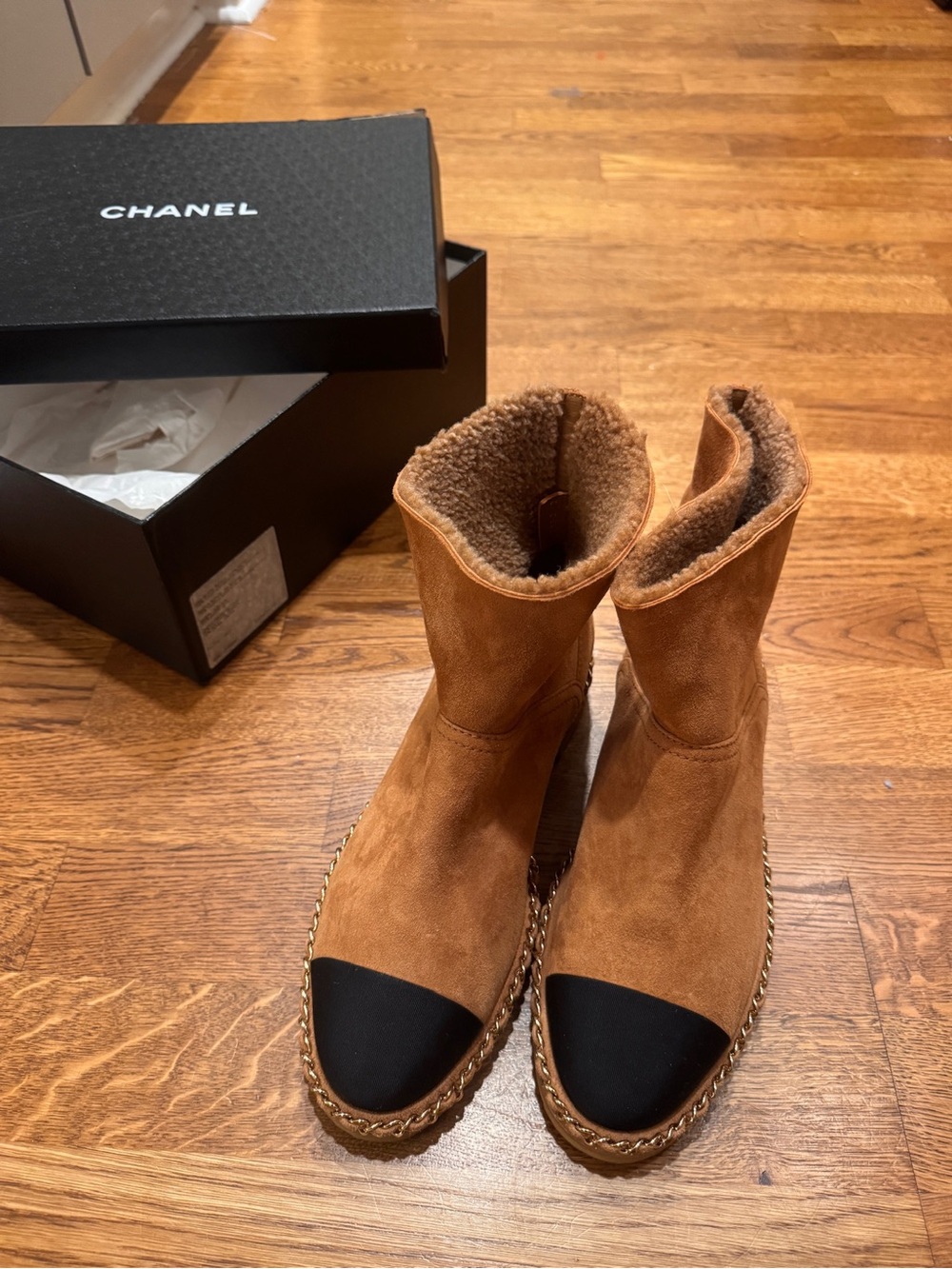 Chanel Shearling Chainlink CC Boots Brown & Black EU 41